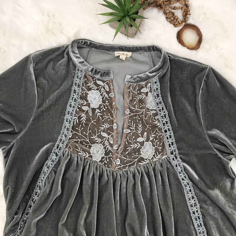 POL Velvet Tunic Blouse with Lace Insets in Gray - Picture 6 of 8